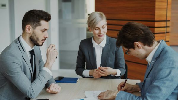 Réussir la transmission d'entreprise familiale : vos questions et enjeux